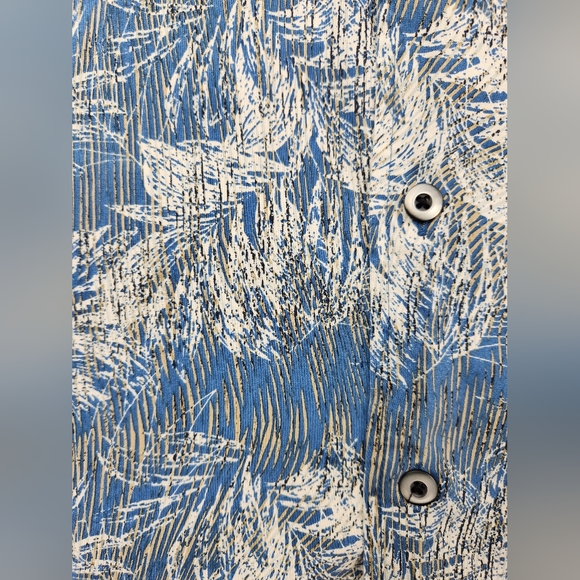 Axis LA 100% Silk Large Button Down Short Sleeve Shirt Blue Resort Wear Leisure - Picture 4 of 9